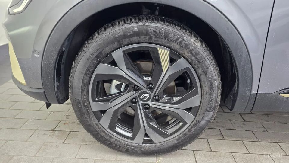 Renault-KoreaSamsung Arkana