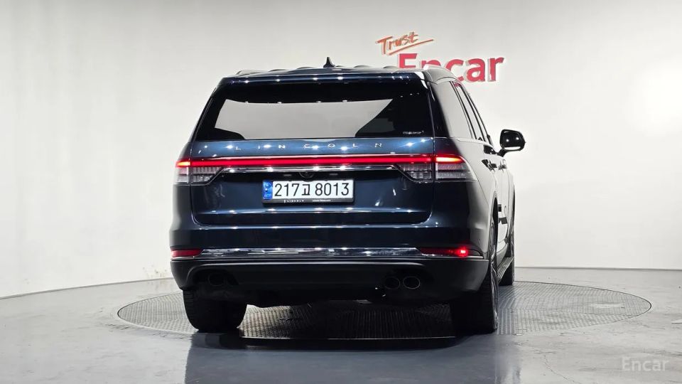 Lincoln Aviator