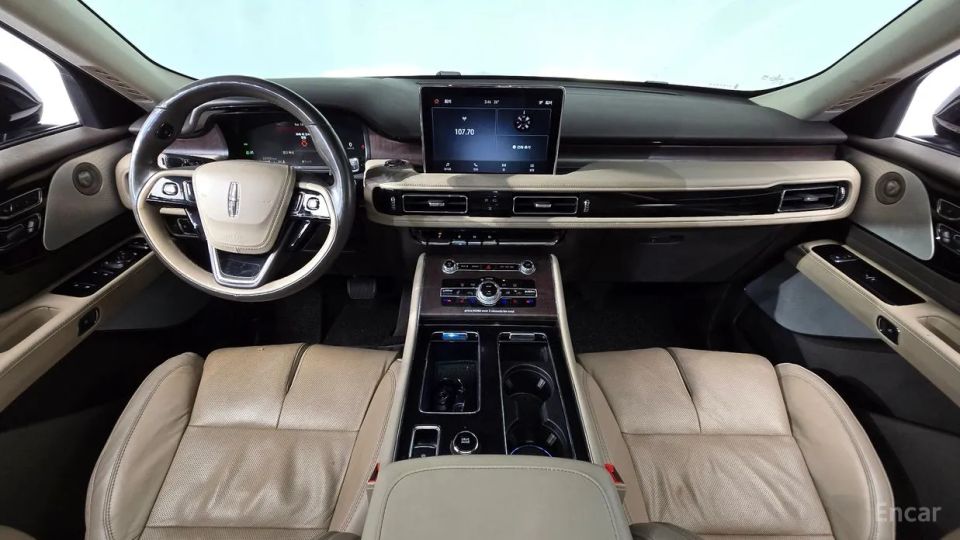 Lincoln Aviator