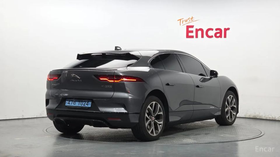 Jaguar I-PACE