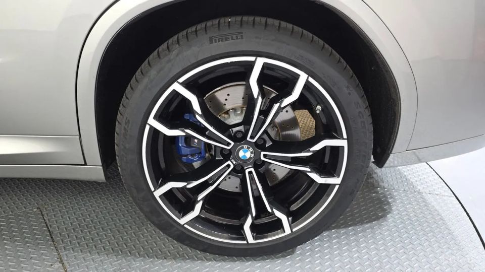 BMW X4M