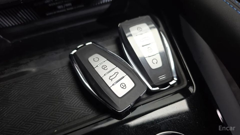 Renault-KoreaSamsung Grand Koleos