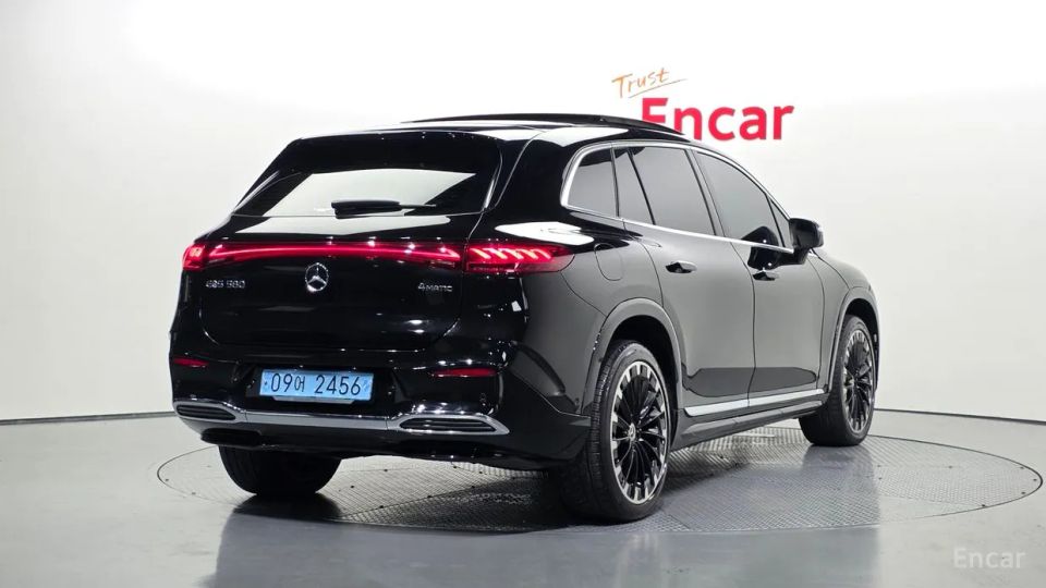 Mercedes-Benz EQS