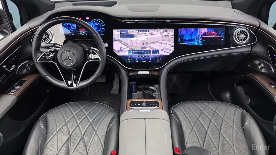 Mercedes-Benz EQS