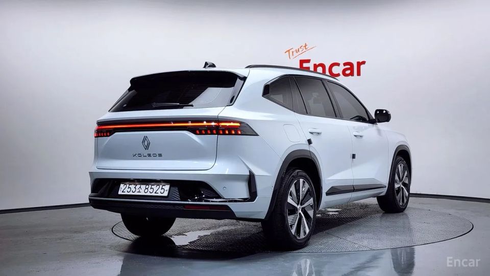 Renault-KoreaSamsung Grand Koleos