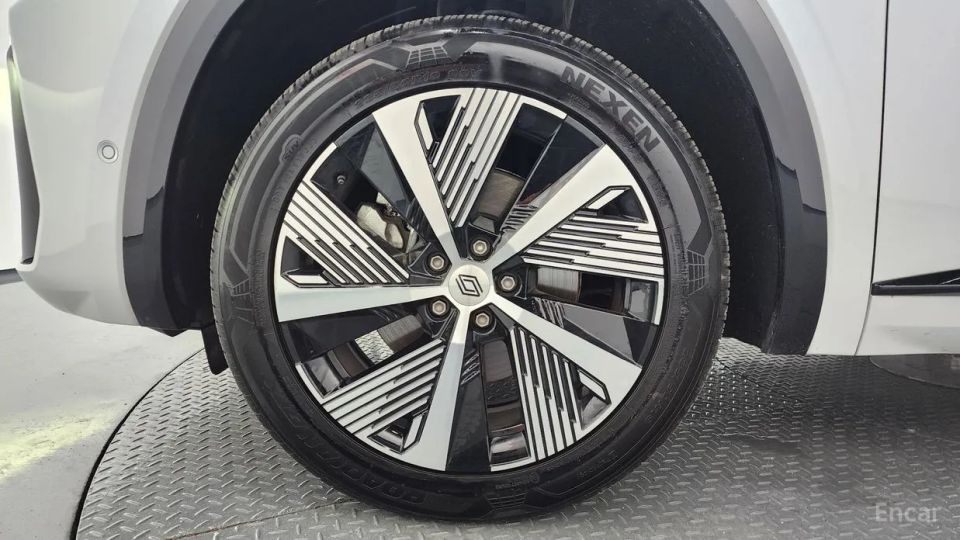 Renault-KoreaSamsung Grand Koleos