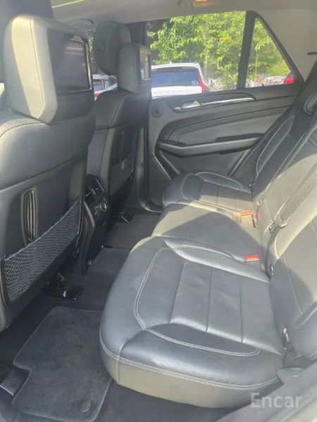 Mercedes-Benz M-class
