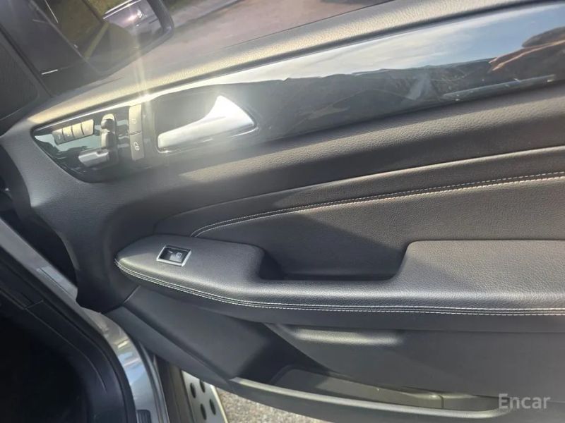 Mercedes-Benz M-class