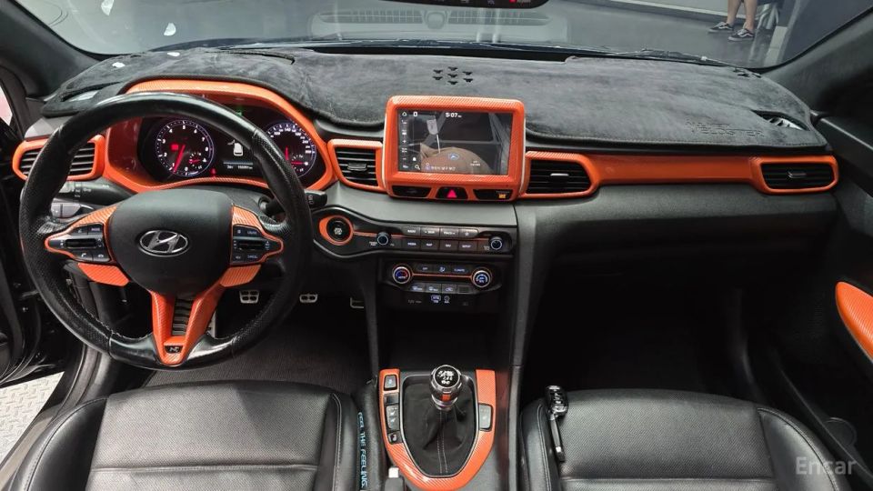 Hyundai Veloster