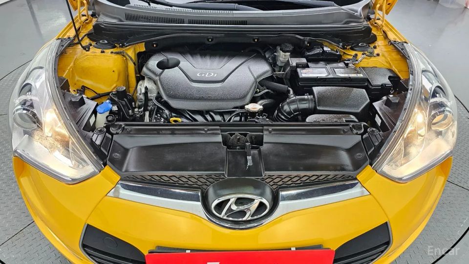 Hyundai Veloster