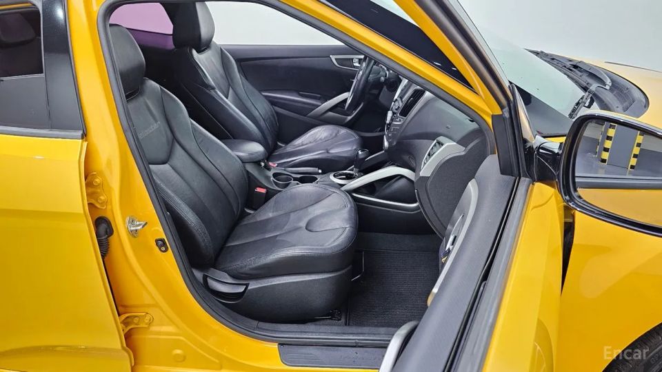 Hyundai Veloster