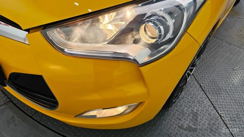 Hyundai Veloster