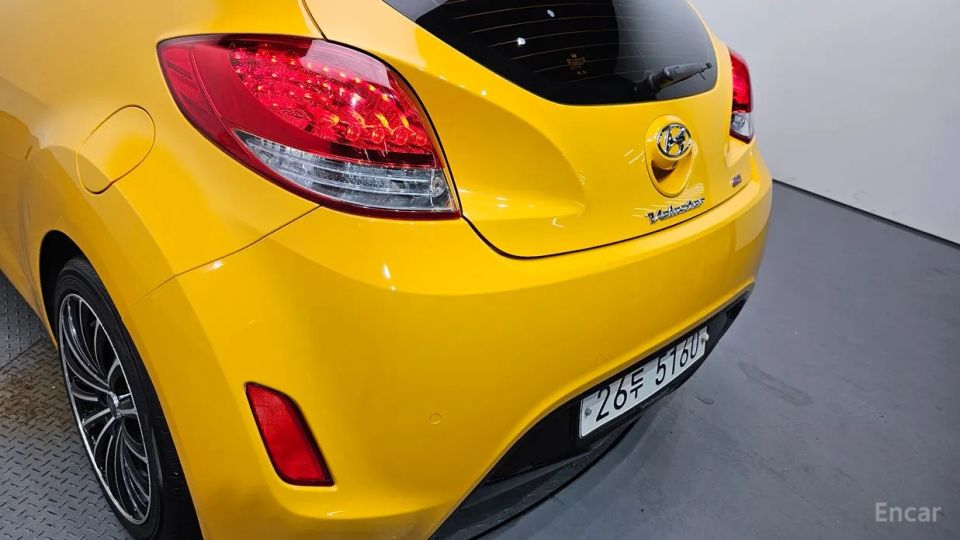 Hyundai Veloster