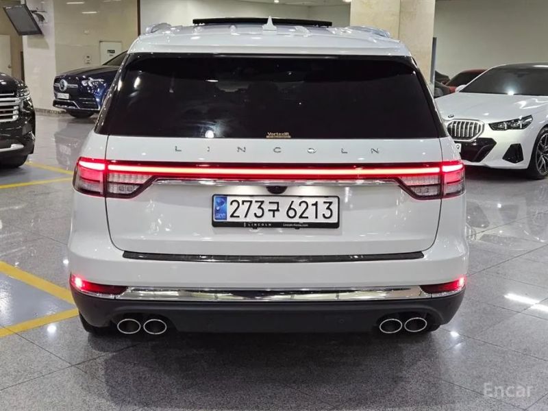 Lincoln Aviator
