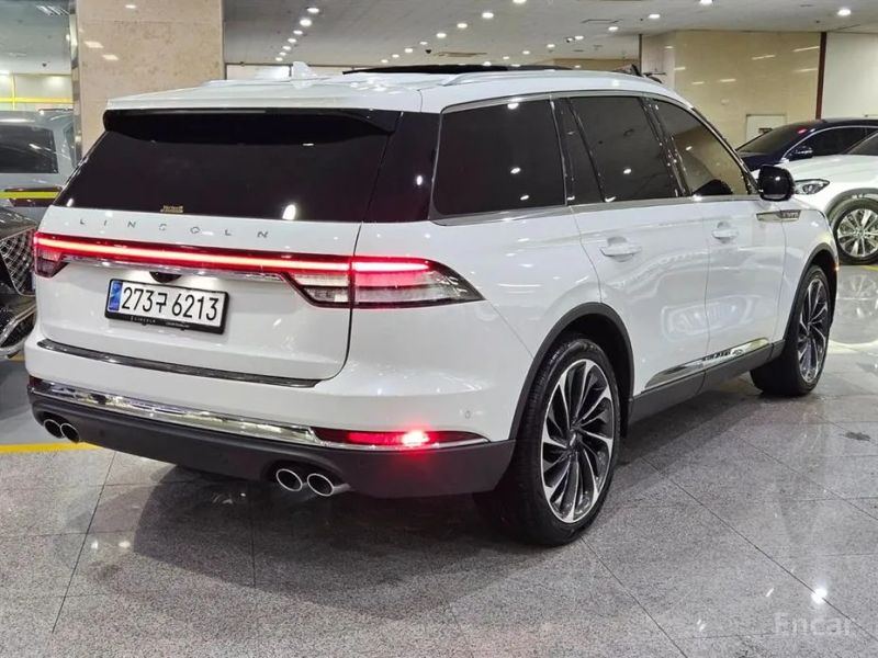 Lincoln Aviator