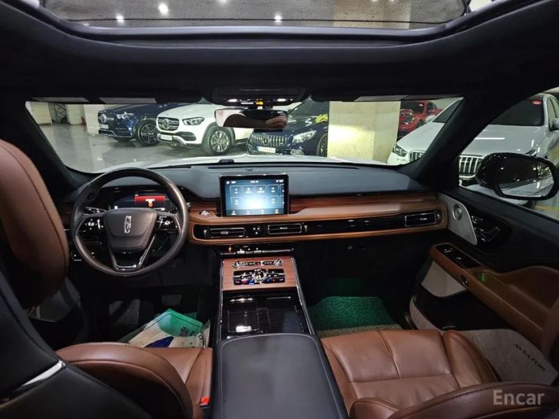 Lincoln Aviator