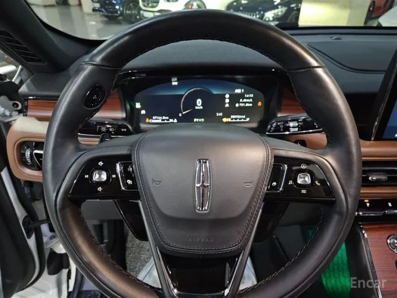 Lincoln Aviator