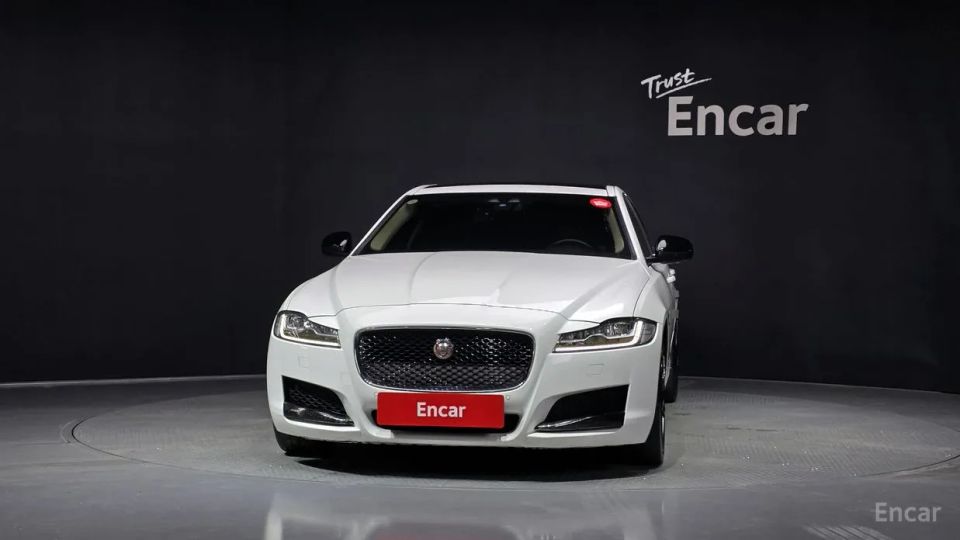 Jaguar xf