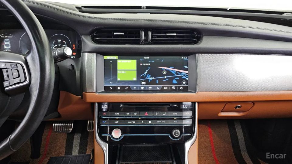 Jaguar xf