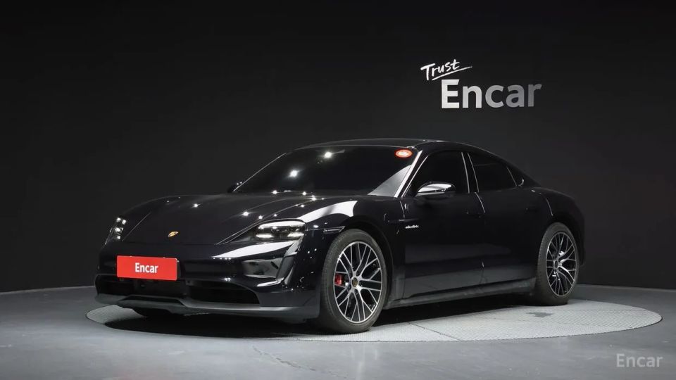 Porsche Taycan