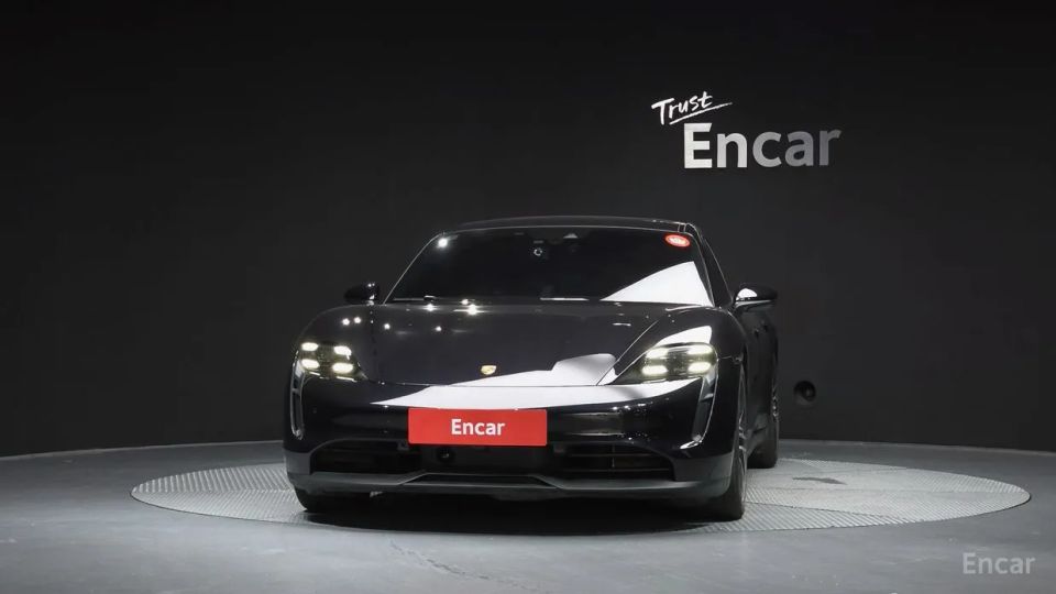 Porsche Taycan