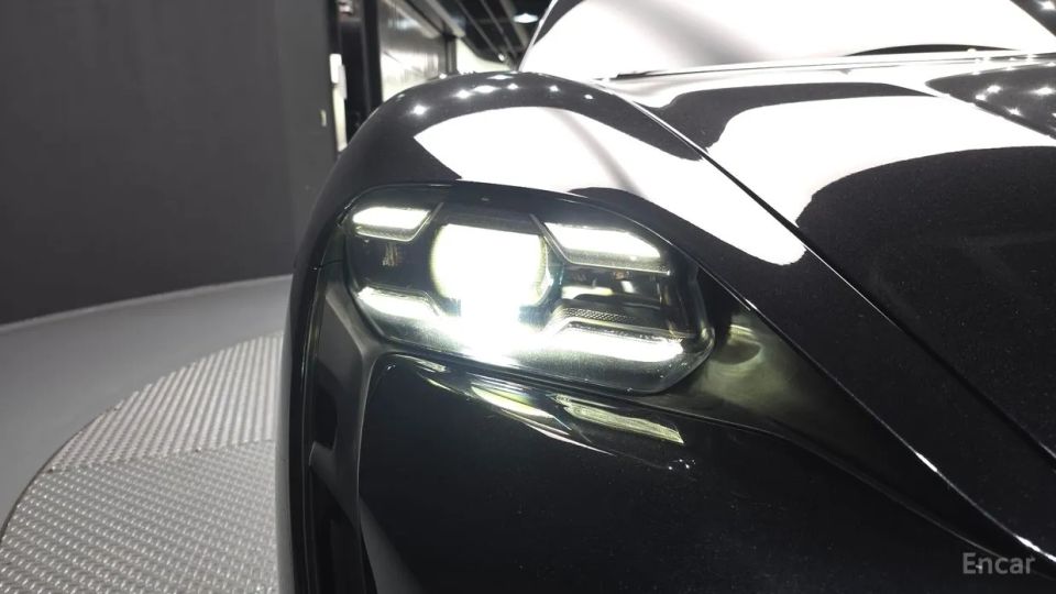 Porsche Taycan