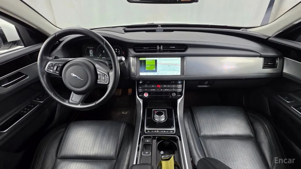 Jaguar xf