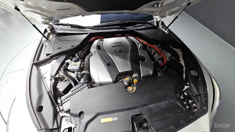 Infiniti Q50