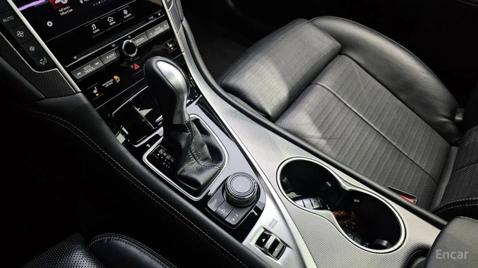 Infiniti Q50