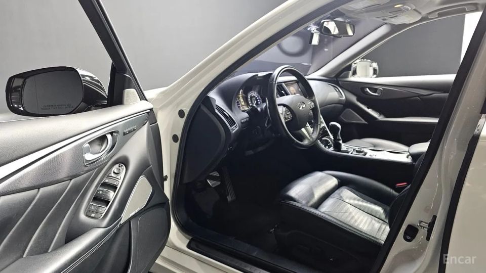 Infiniti Q50