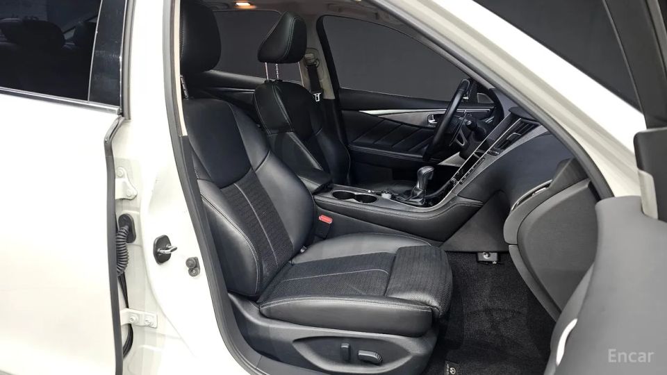 Infiniti Q50