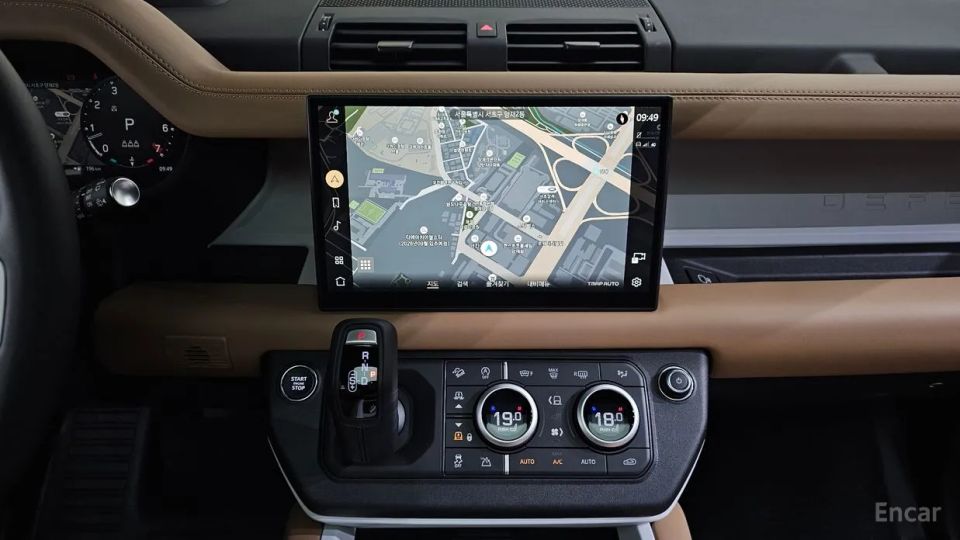 Land Rover Defender