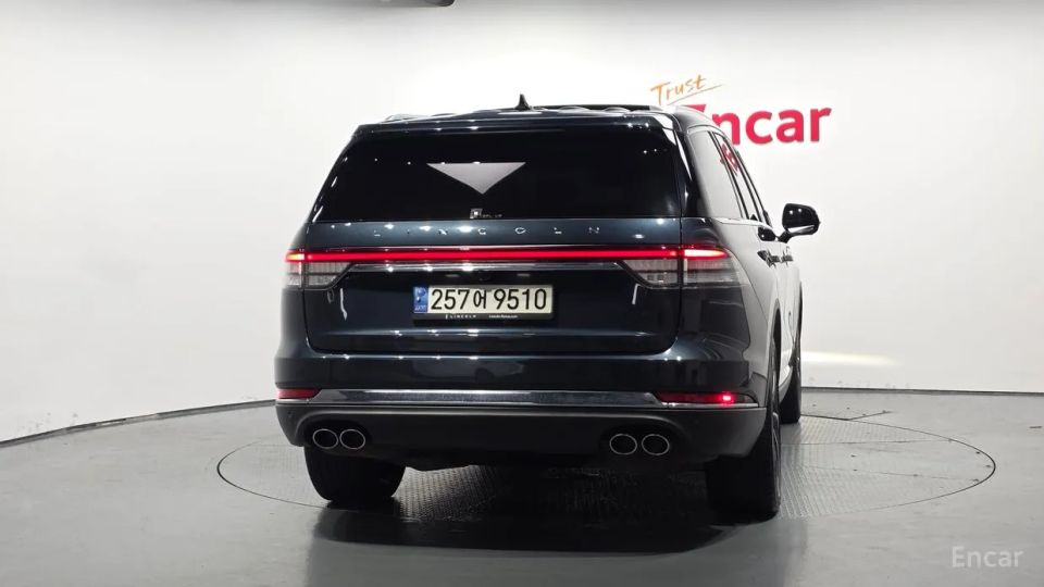Lincoln Aviator