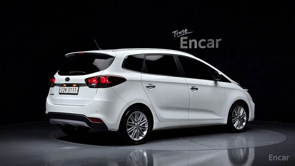Kia Carens
