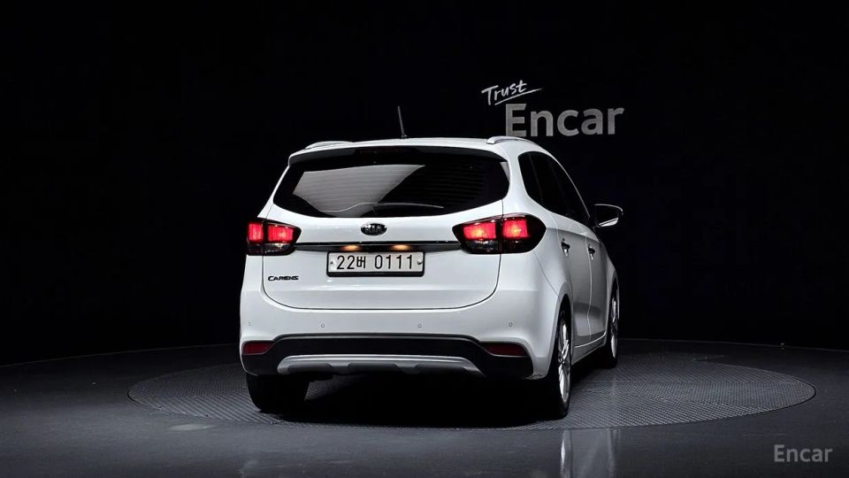 Kia Carens