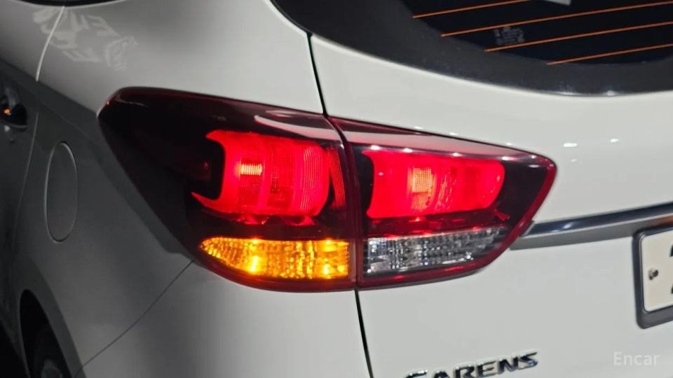 Kia Carens