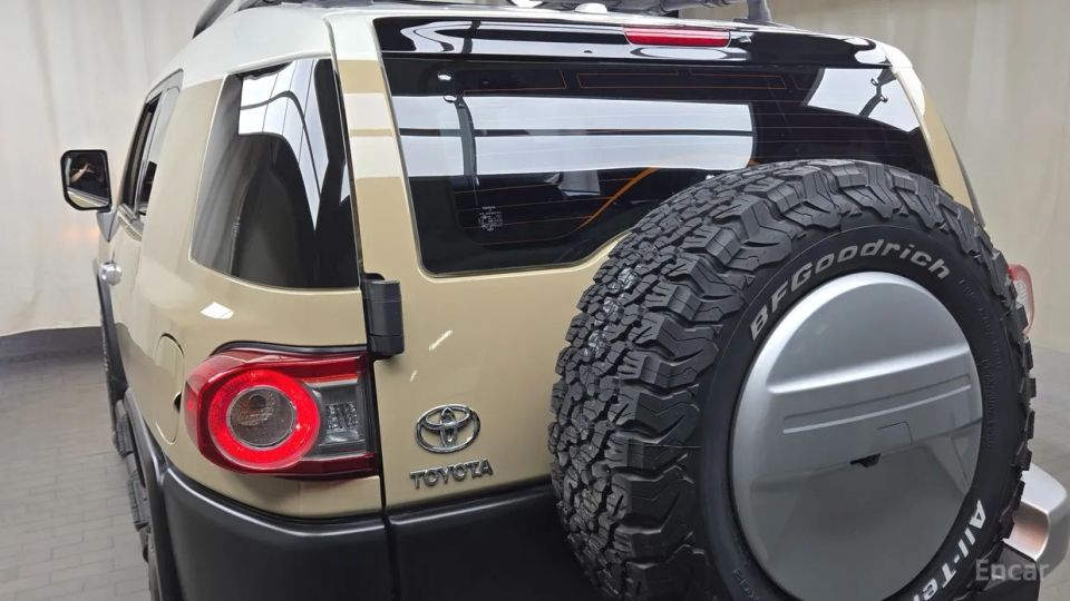 Toyota FJ Cruiser