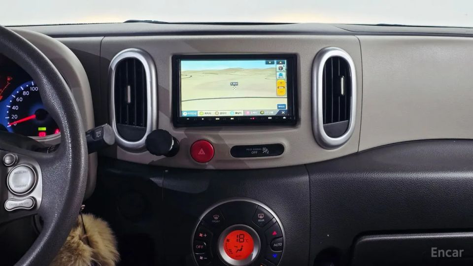 Nissan Cube