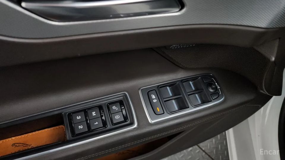 Jaguar xf
