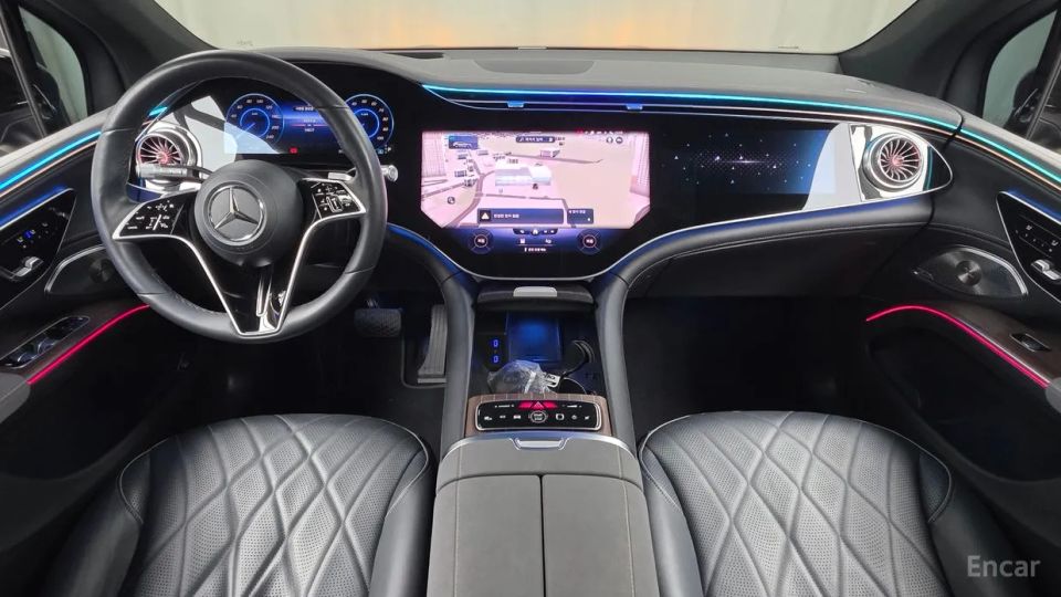 Mercedes-Benz EQS