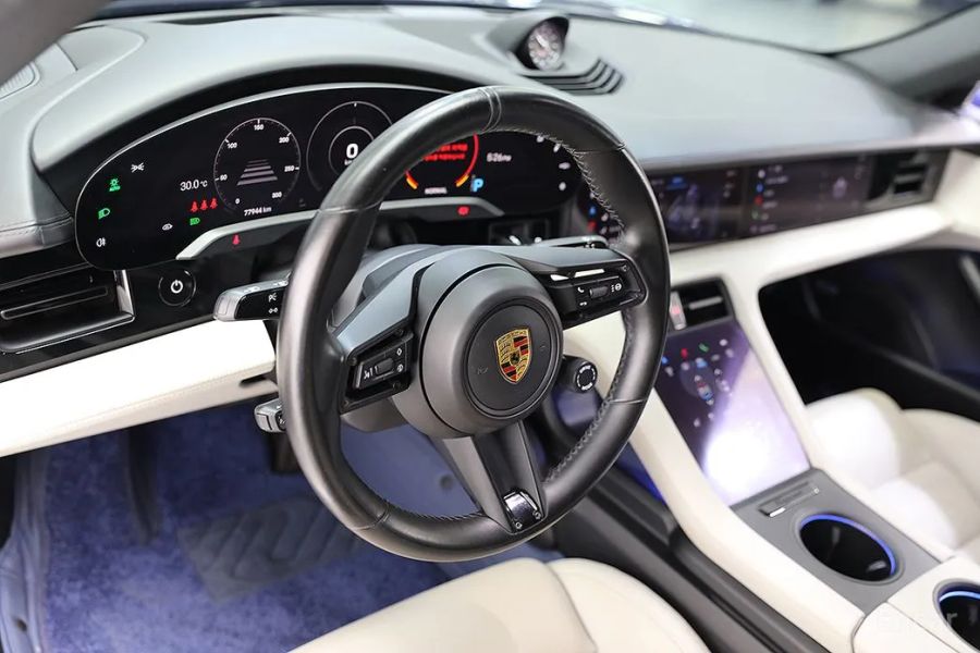 Porsche Taycan