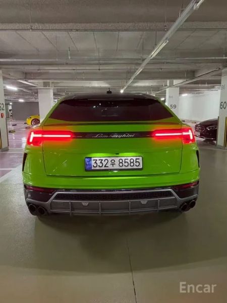 Lamborghini urus