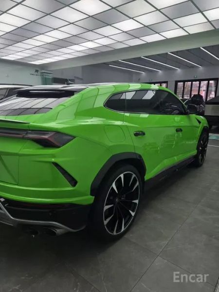 Lamborghini urus