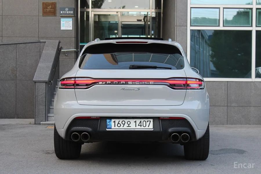 Porsche Macan