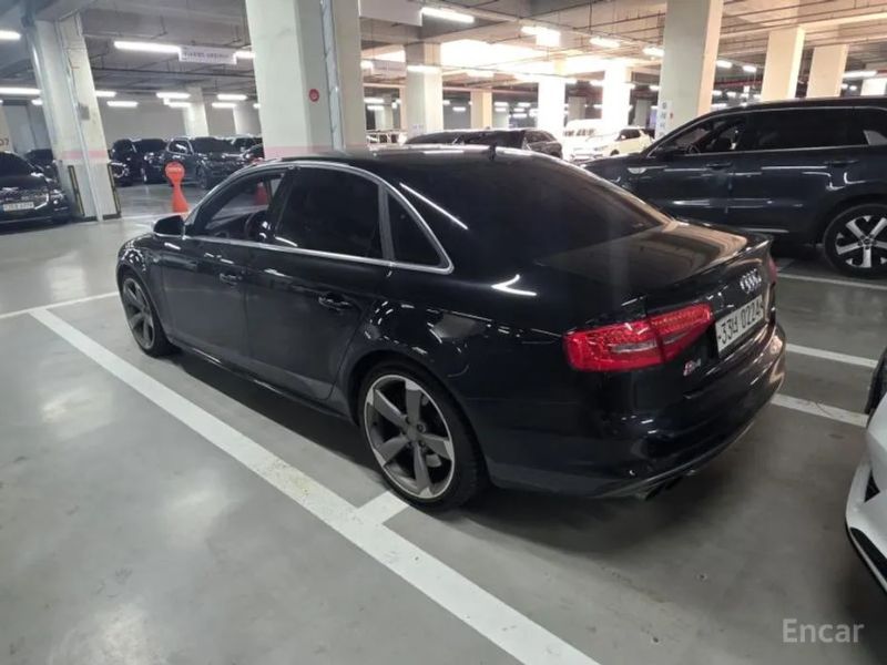 Audi S4