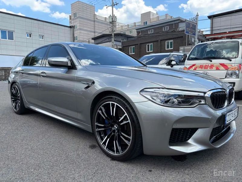 BMW M5