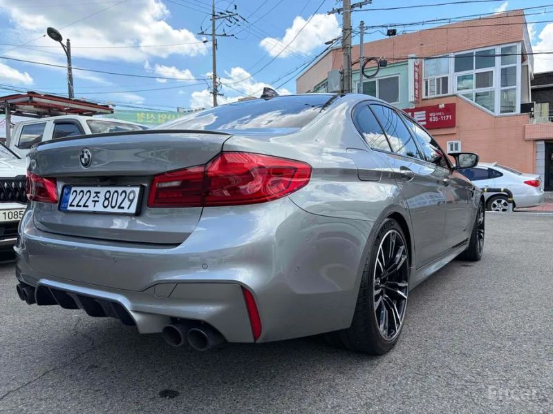 BMW M5