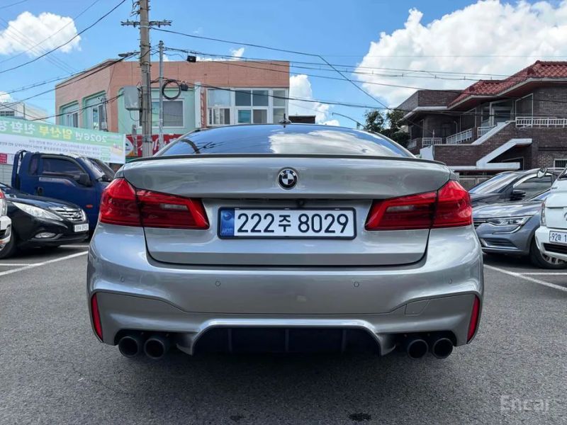 BMW M5
