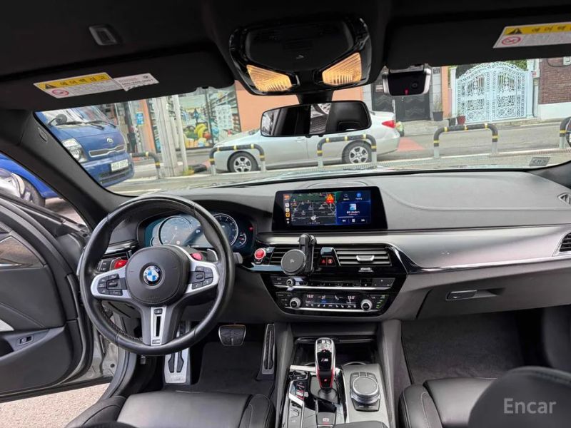 BMW M5