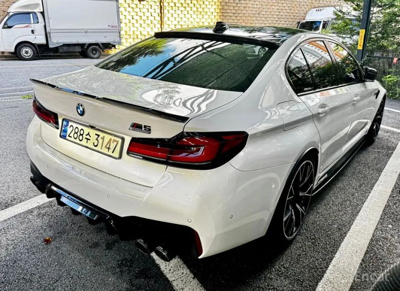 BMW M5